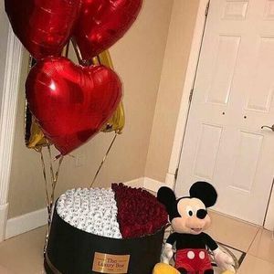 Meet your Posher, Mia